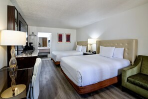 Iron/ironing board, free cribs/infant beds, rollaway beds, free WiFi - Ramada by Wyndham Yuma (Yuma)