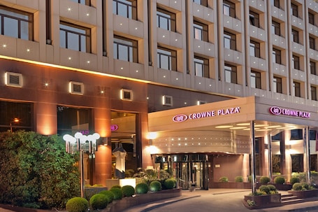 Crowne Plaza Athens City Centre, an IHG Hotel - Image 4