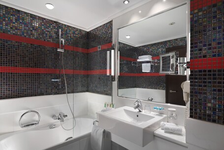 Crowne Plaza Athens City Centre, an IHG Hotel - Image 15