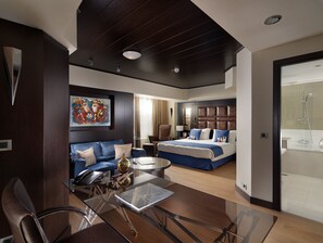 1 bedroom, premium bedding, down comforters, Tempur-Pedic beds
