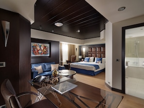Premium bedding, down duvets, Tempur-Pedic beds, minibar