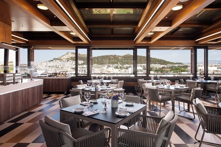 Crowne Plaza Athens City Centre, an IHG Hotel - Image 92
