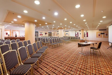 Crowne Plaza Athens City Centre, an IHG Hotel - Image 117
