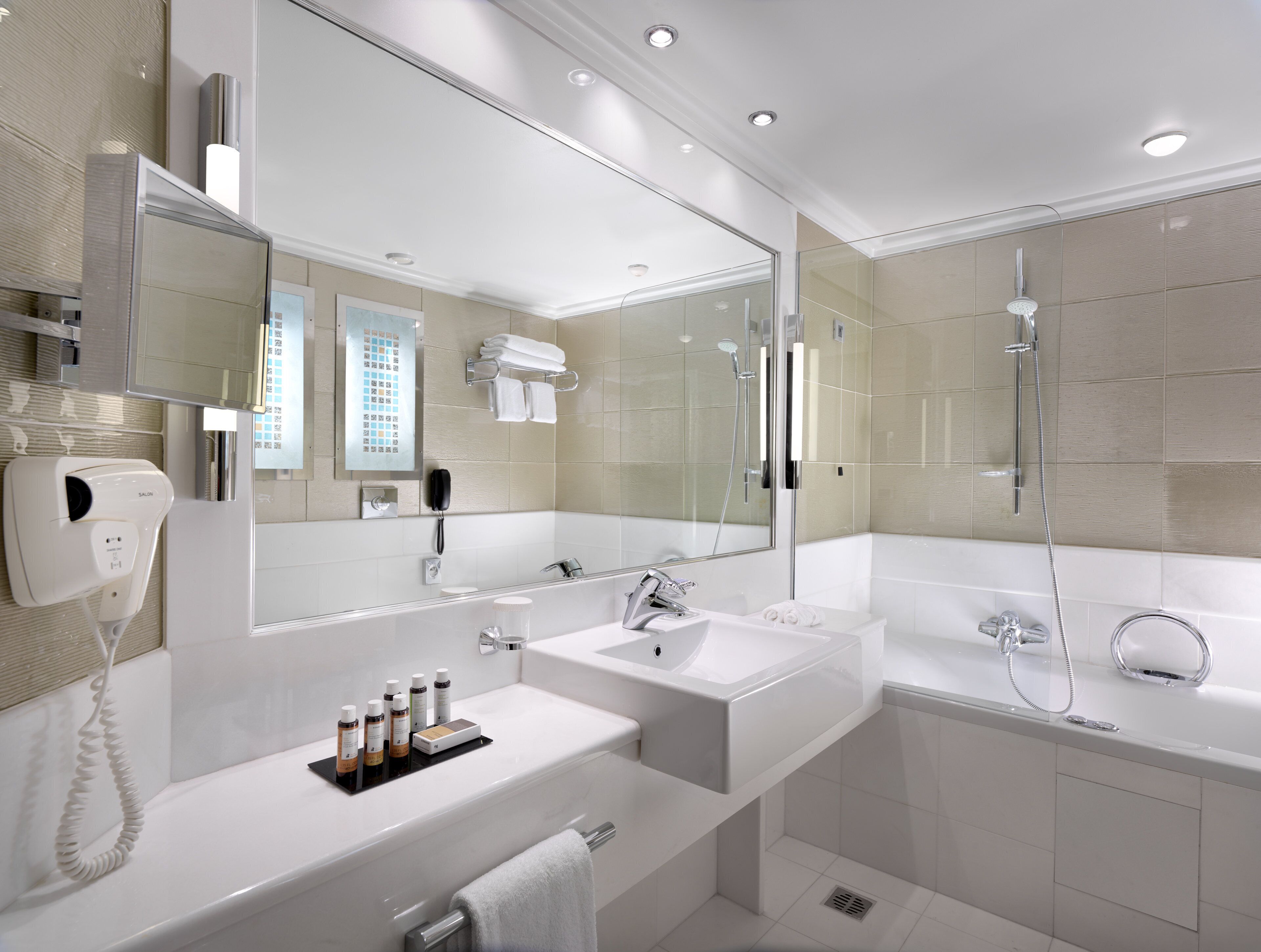 Photo - Crowne Plaza Athens City Centre by IHG