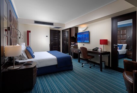 Crowne Plaza Athens City Centre, an IHG Hotel - Image 97