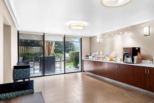 Comfort Inn University