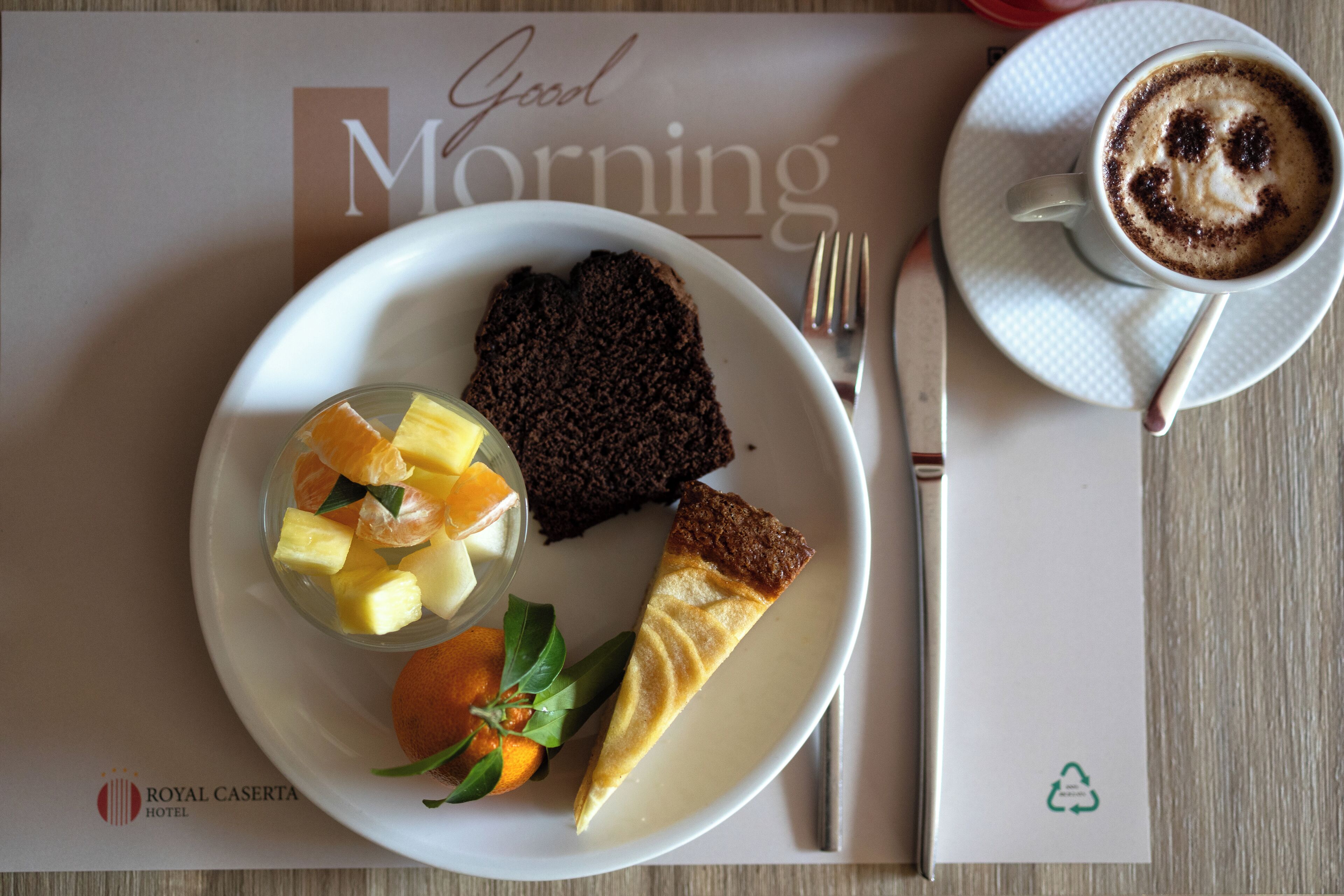 lunch and dinner served