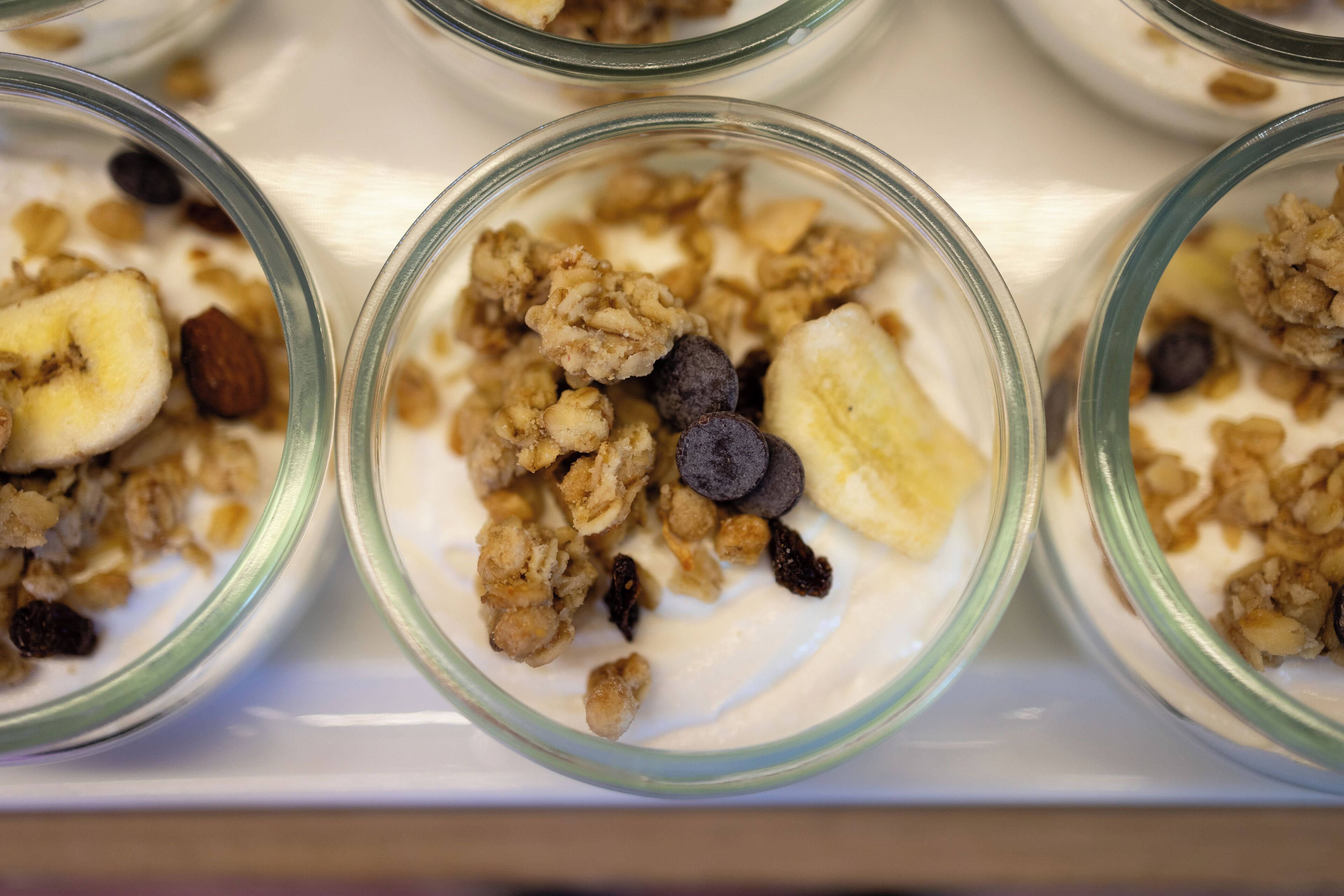 lunch and dinner served