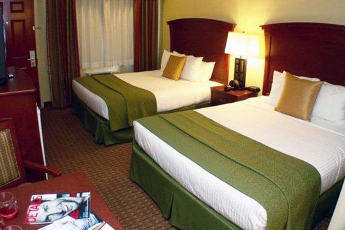 Standard Room, 2 Queen Beds, Non Smoking