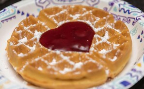 Free daily buffet breakfast - SureStay by Best Western Charlotte Matthews (Charlotte)