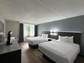 Standardzimmer, 2 Doppelbetten, Nichtraucher, Kühlschrank und Mikrowelle