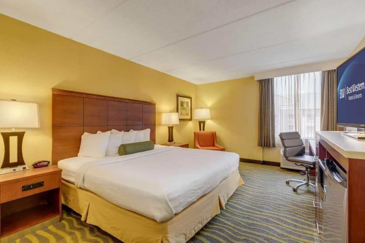 1 bedroom, in-room safe, desk, laptop workspace