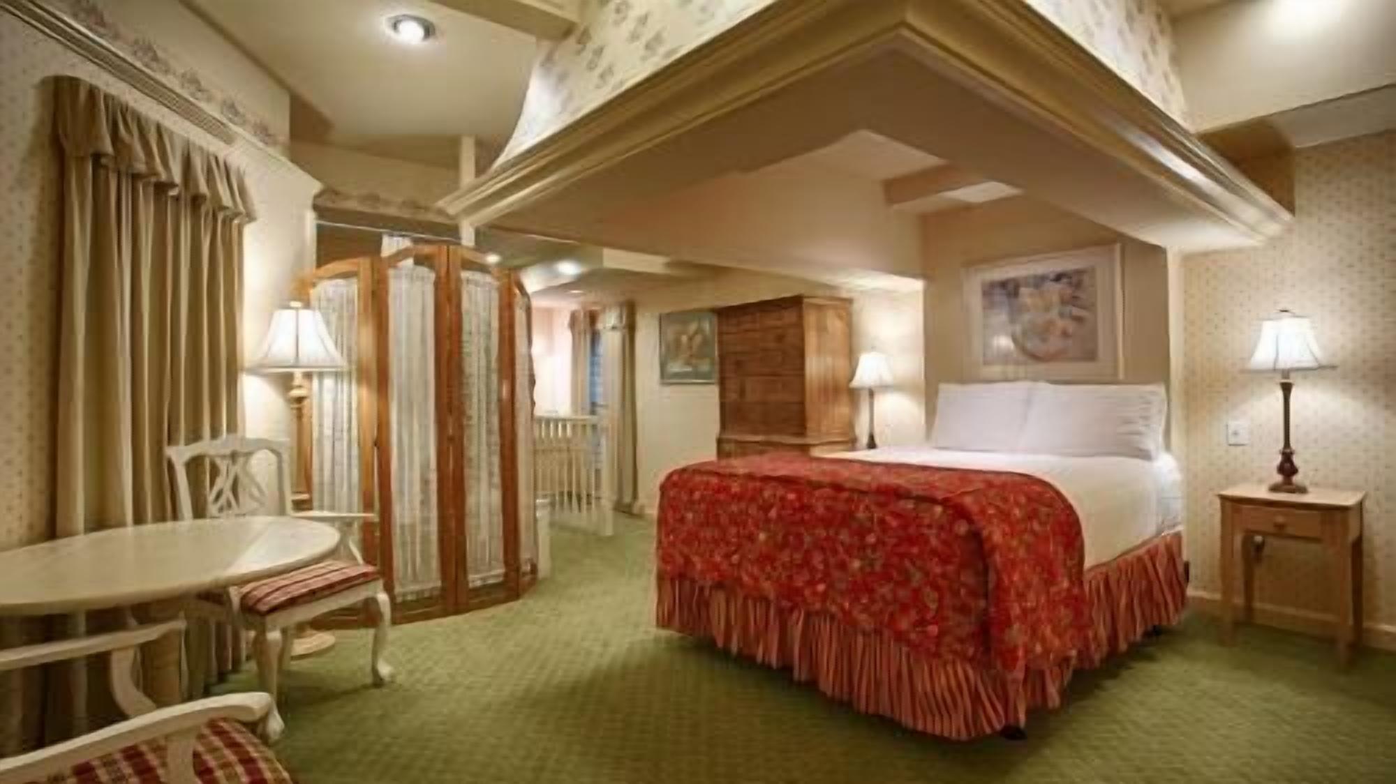 Strykejern/-brett, wi-fi (mot et tillegg) og sengetøy