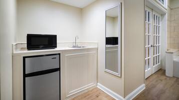 Bügeleisen/Bügelbrett, WLAN, Bettwäsche