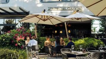 Dinner and brunch served, Argentinean cuisine