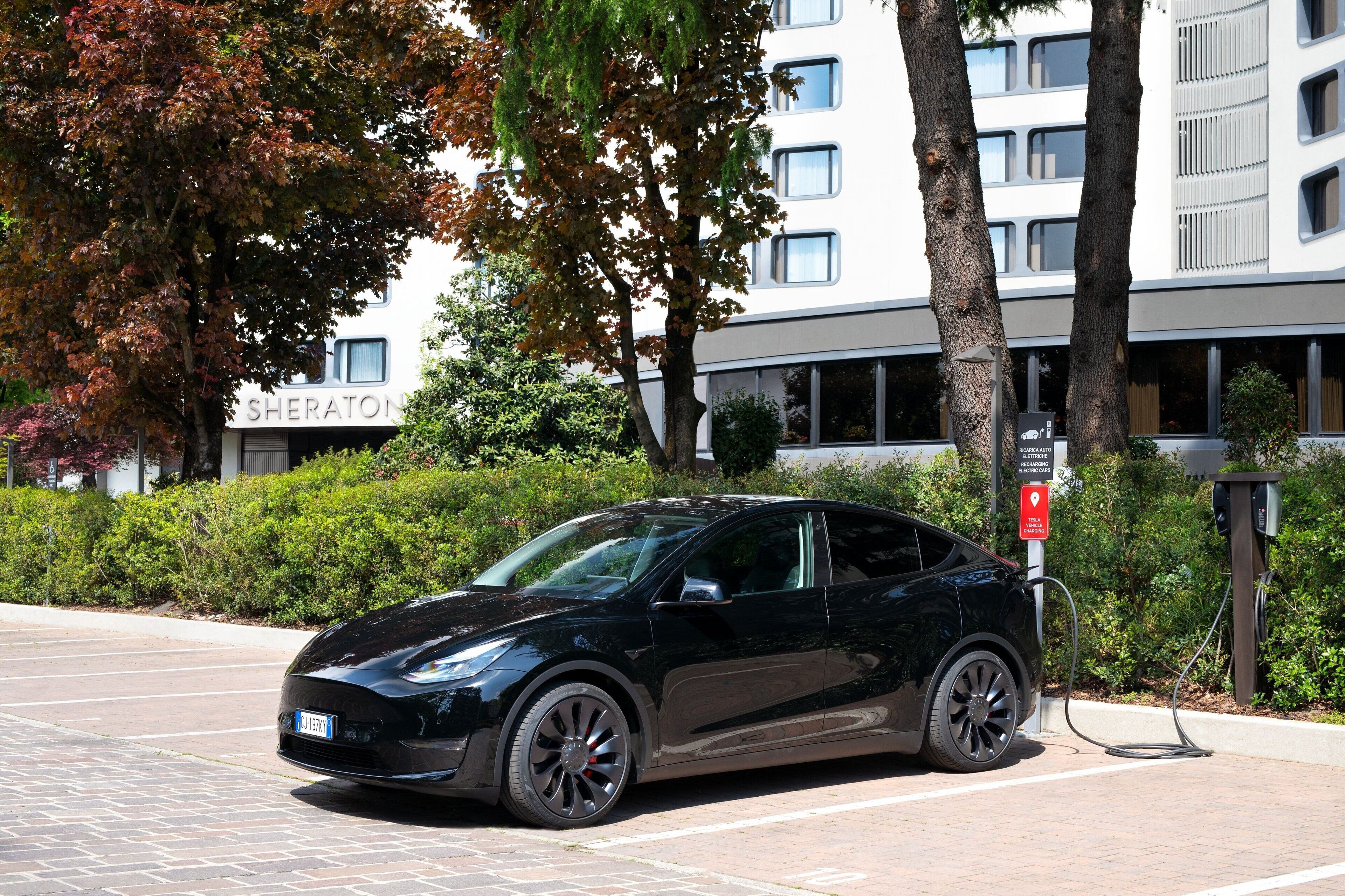 self-parking (surcharge) 25 per day