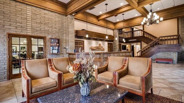 Lobby - Best Western Plus Ahtanum Inn (Yakima)