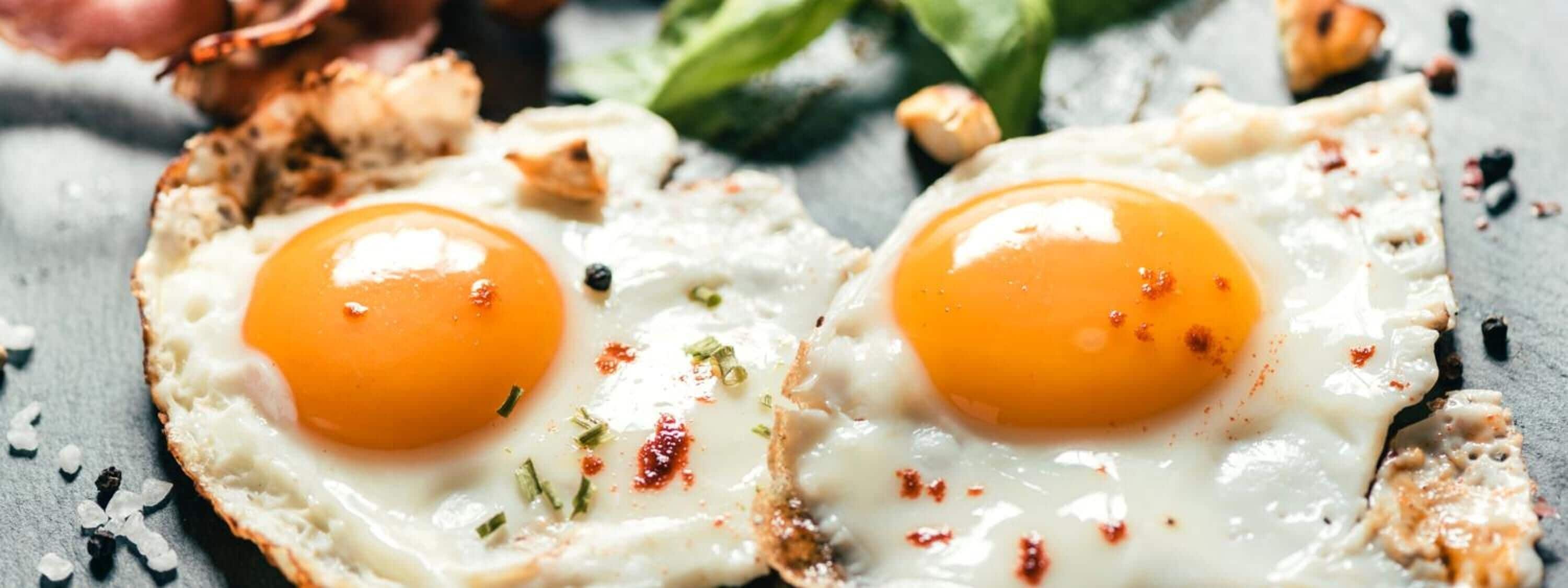 breakfast, lunch and dinner served