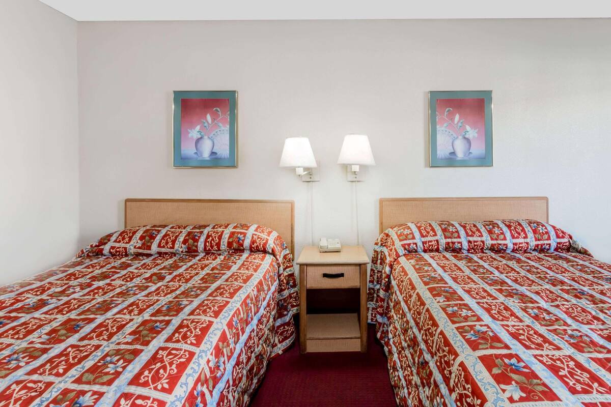 Desk, bed sheets