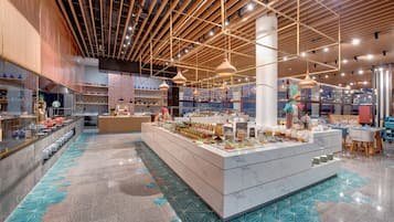 3 restaurants servant le petit déjeuner