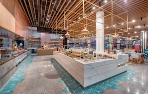 3 间餐厅，供应早餐