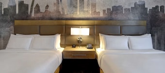 DoubleTree by Hilton St. Louis Airport