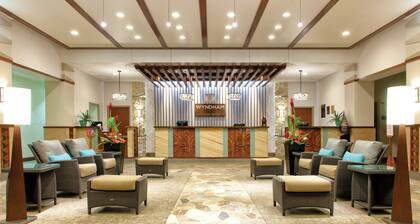 Club Wyndham at Waikiki Beach Walk