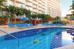 Private pool