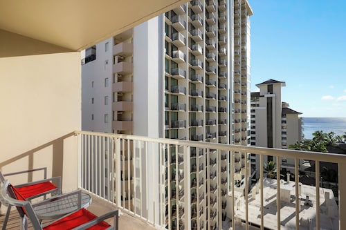 Club Wyndham at Waikiki Beach Walk