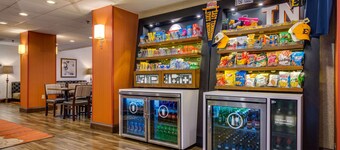 詹森市欢朋酒店