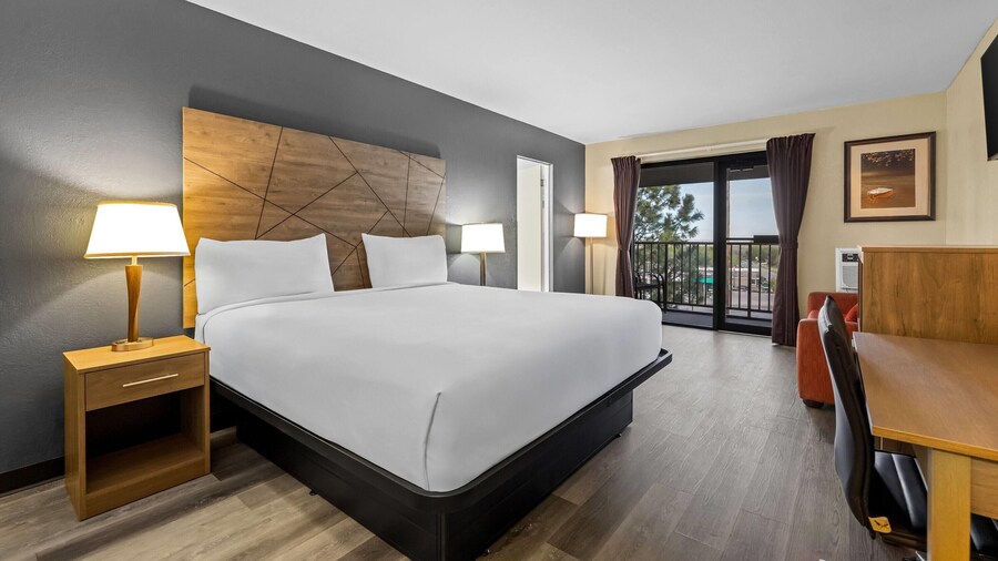 Travelodge by Wyndham Rapid City