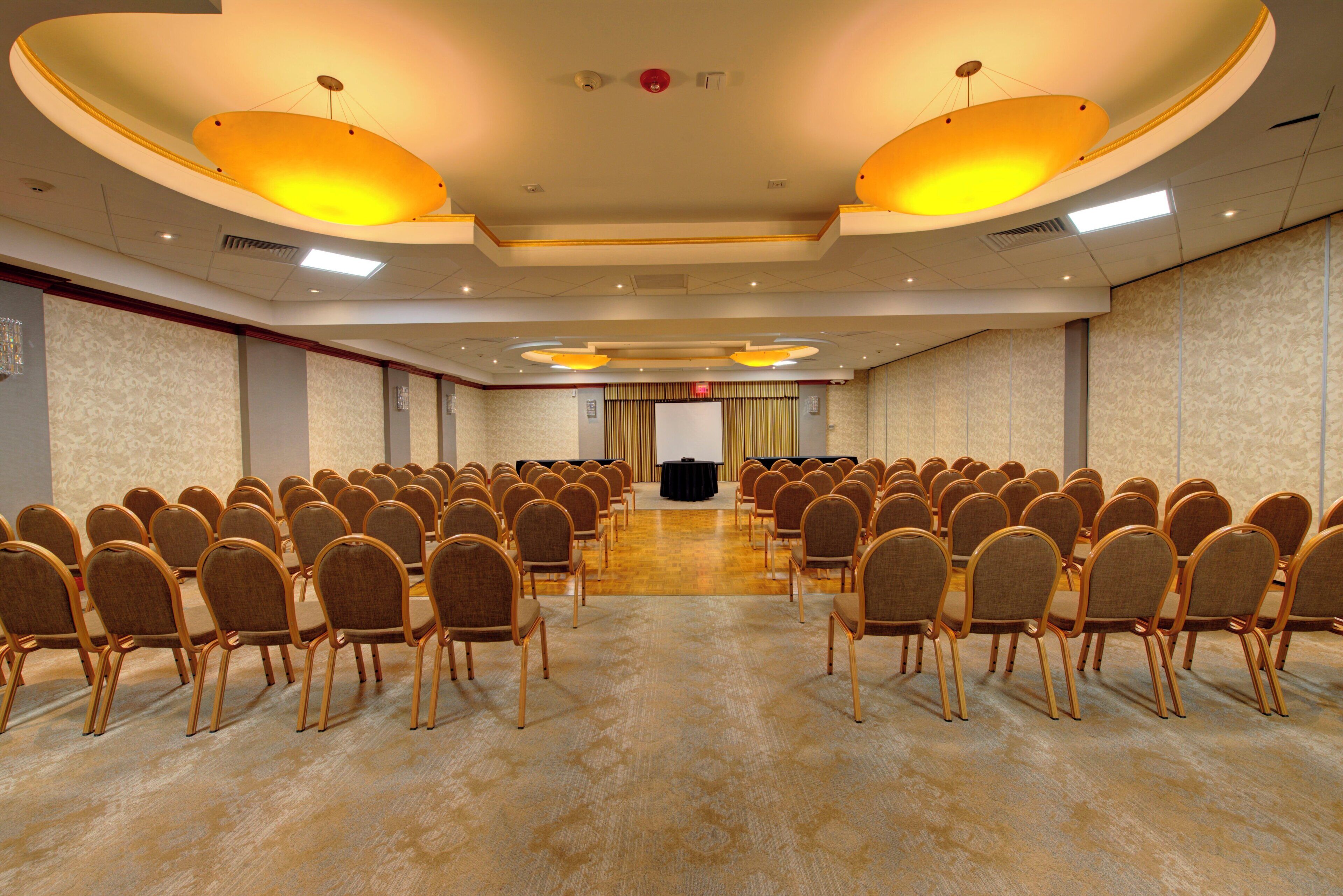 Foto - Holiday Inn Plainview-Long Island by IHG