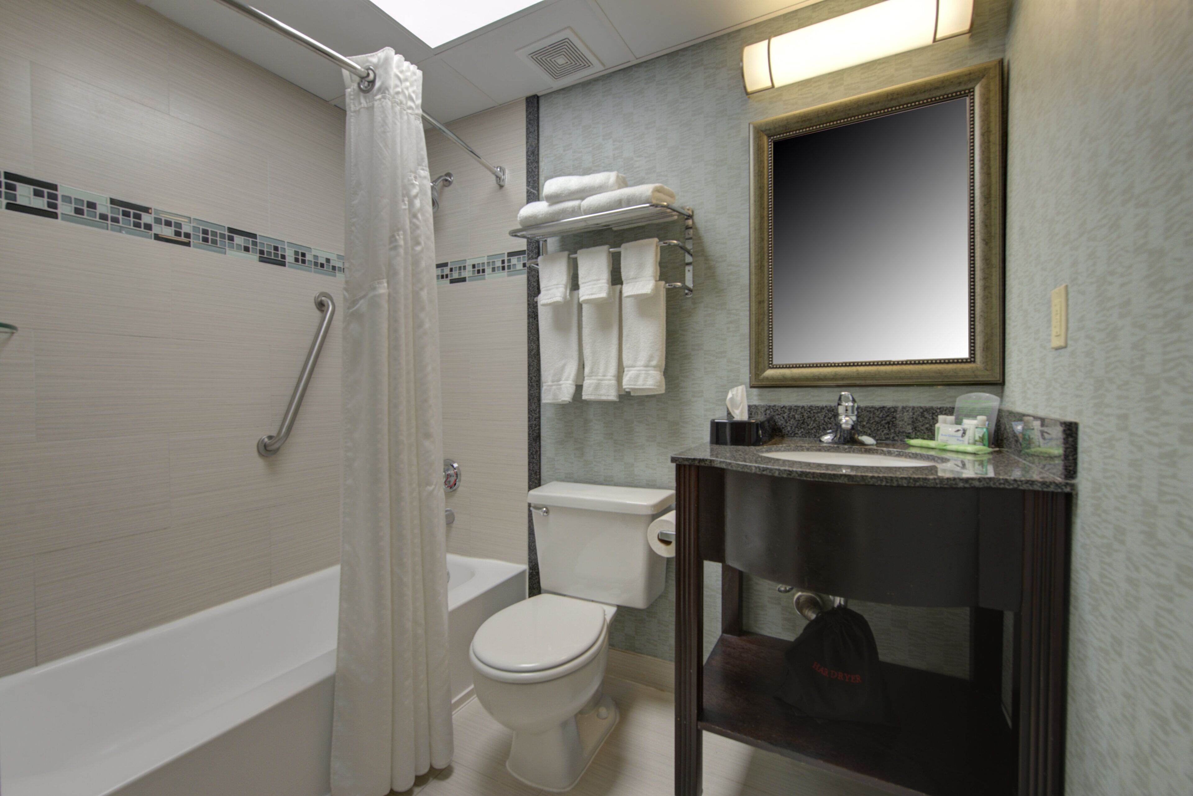 Foto - Holiday Inn Plainview-Long Island by IHG