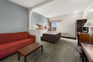 Suite, 1 King Bed with Sofa bed, Non Smoking - Suburban Studios Kansas City Airport North (Platte City)