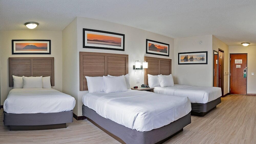 Premium bedding, blackout curtains, iron/ironing board, free WiFi