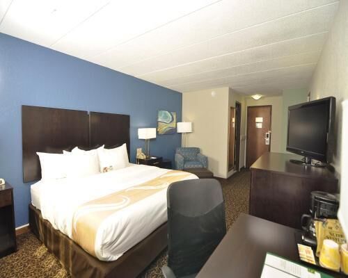 Premium bedding, blackout curtains, iron/ironing board, free WiFi