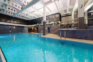 Indoor pool, pool loungers