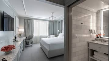 Iberville Superior King | 1 bedroom, Frette Italian sheets, hypo-allergenic bedding, in-room safe