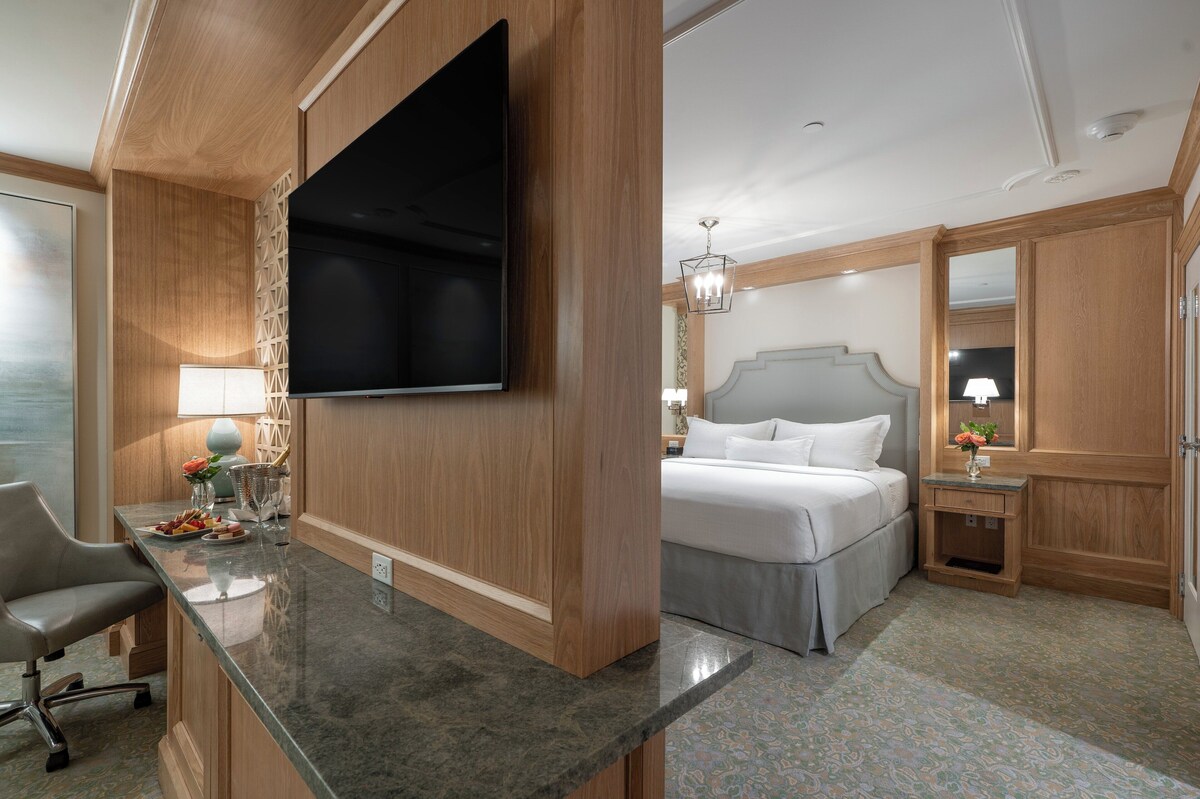 Studio suite accommodations at the Hotel Monteleone New Orleans