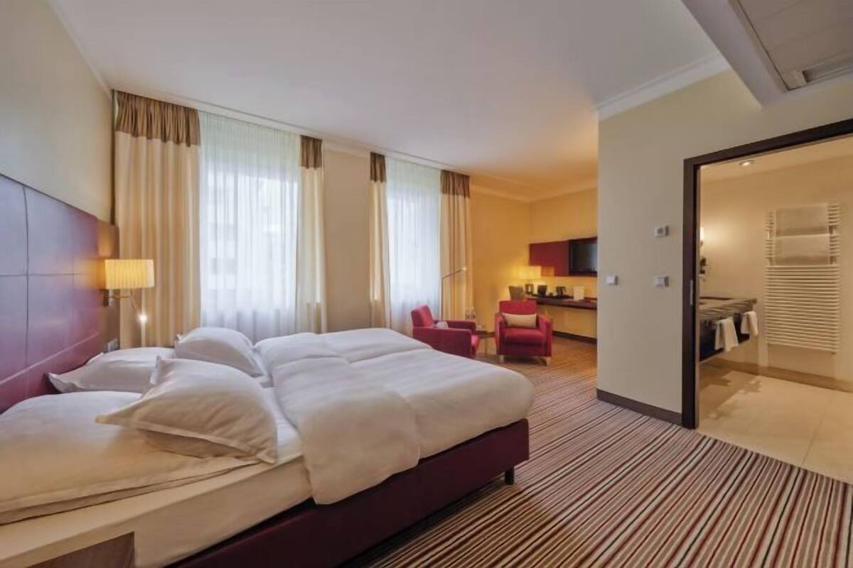 Ropa de cama de alta calidad y minibar 