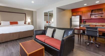 Hawthorn Suites by Wyndham North Charleston, SC