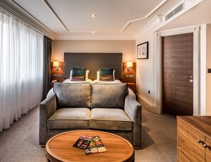 Seprai katun Mesir, seprai premium, brankas, dan meja kerja