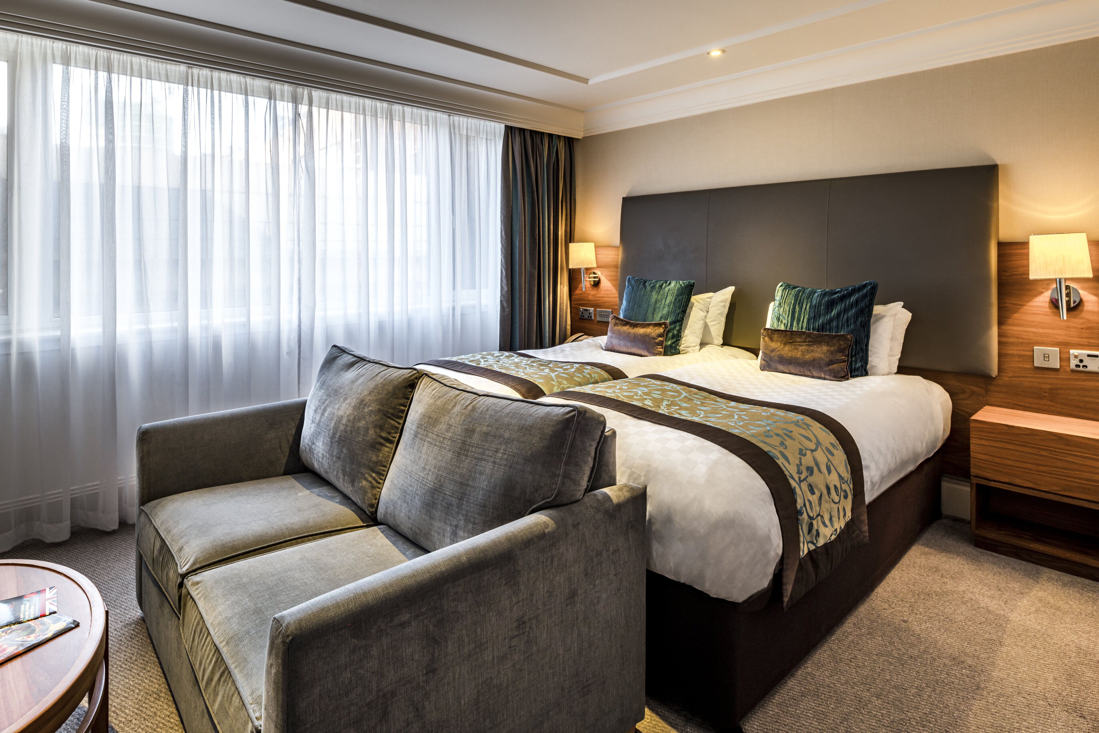 Egyptian cotton sheets, premium bedding, in-room safe, desk