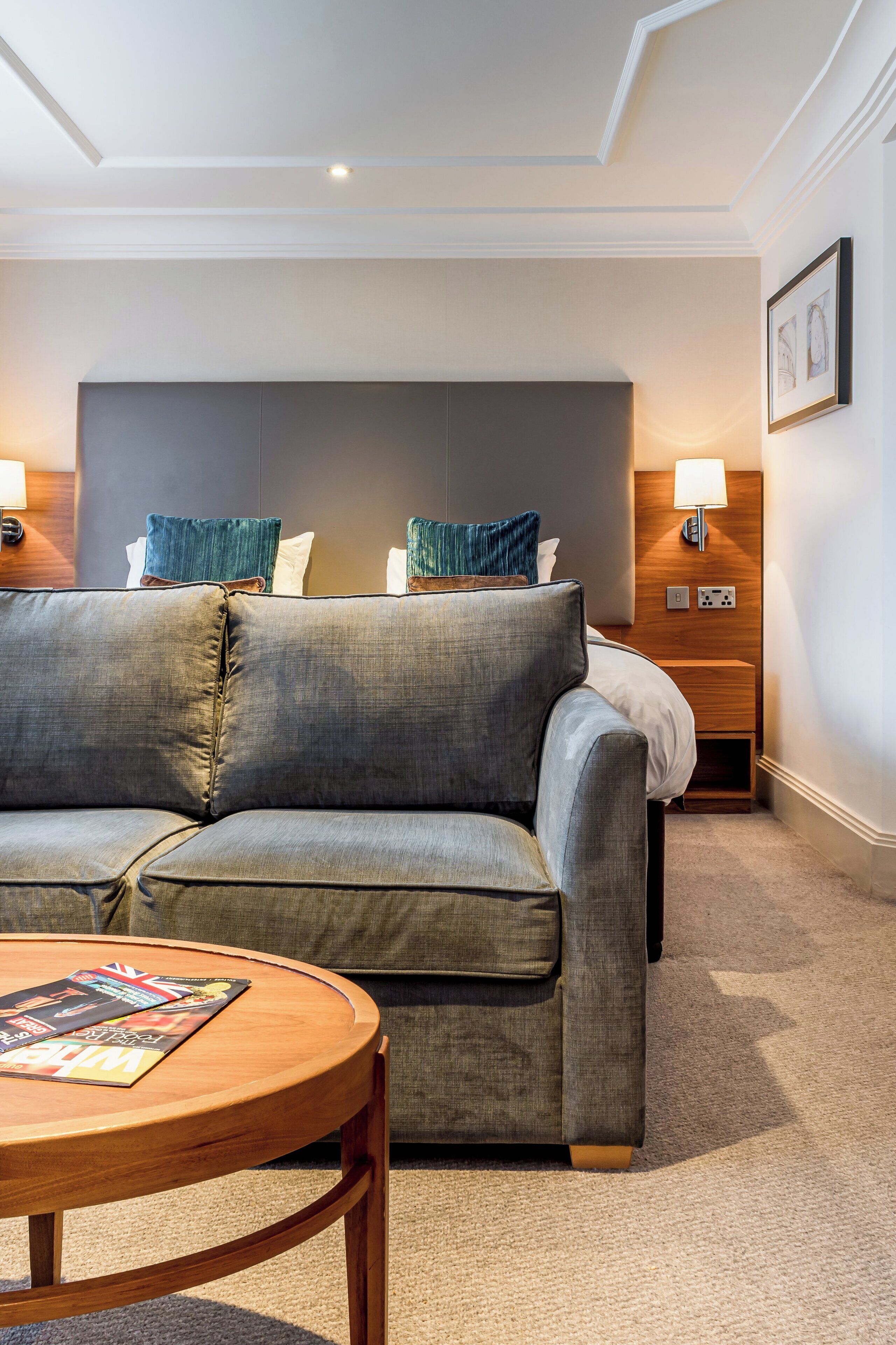 Egyptian cotton sheets, premium bedding, in-room safe, desk