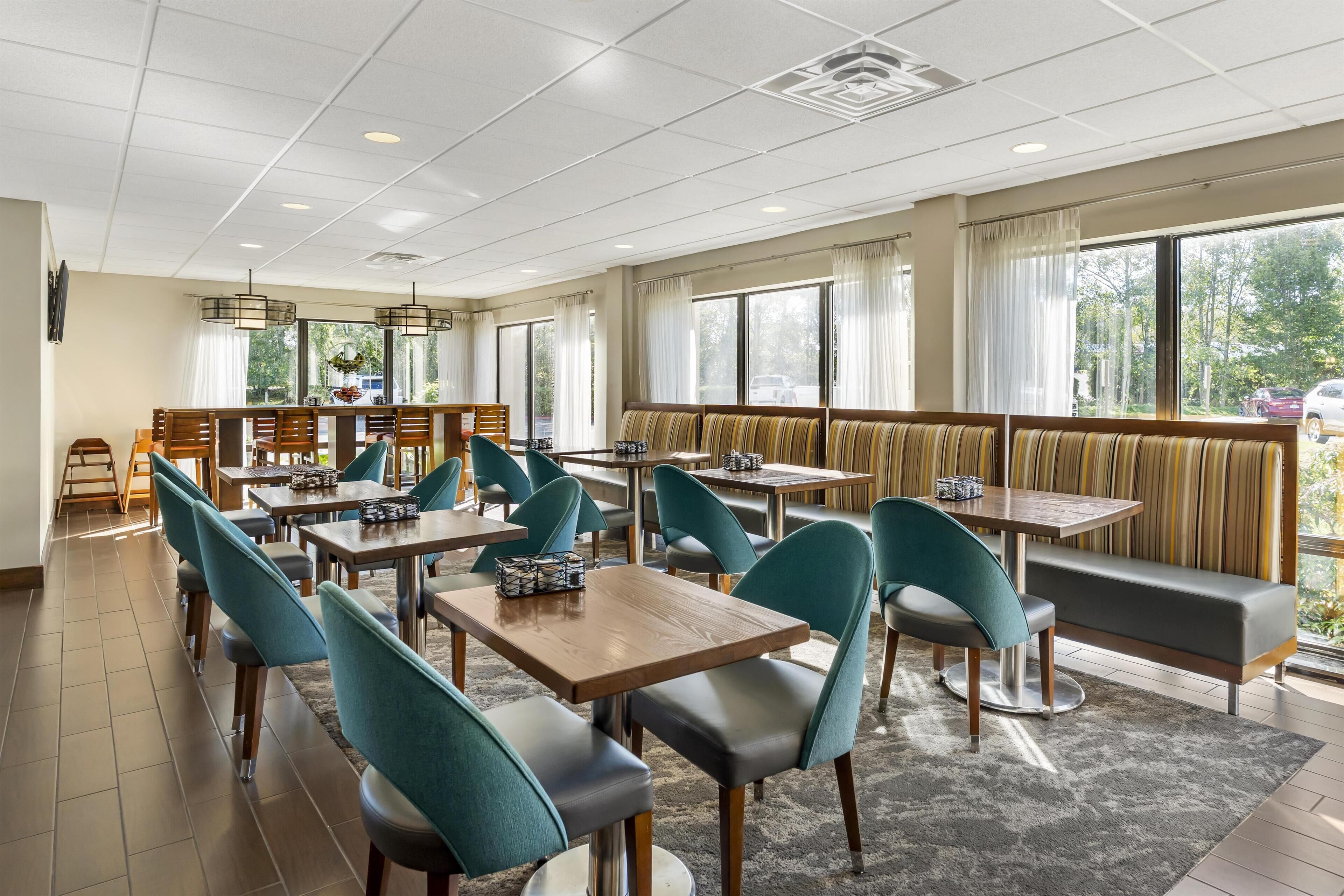 Desayuno completo incluido todos los días