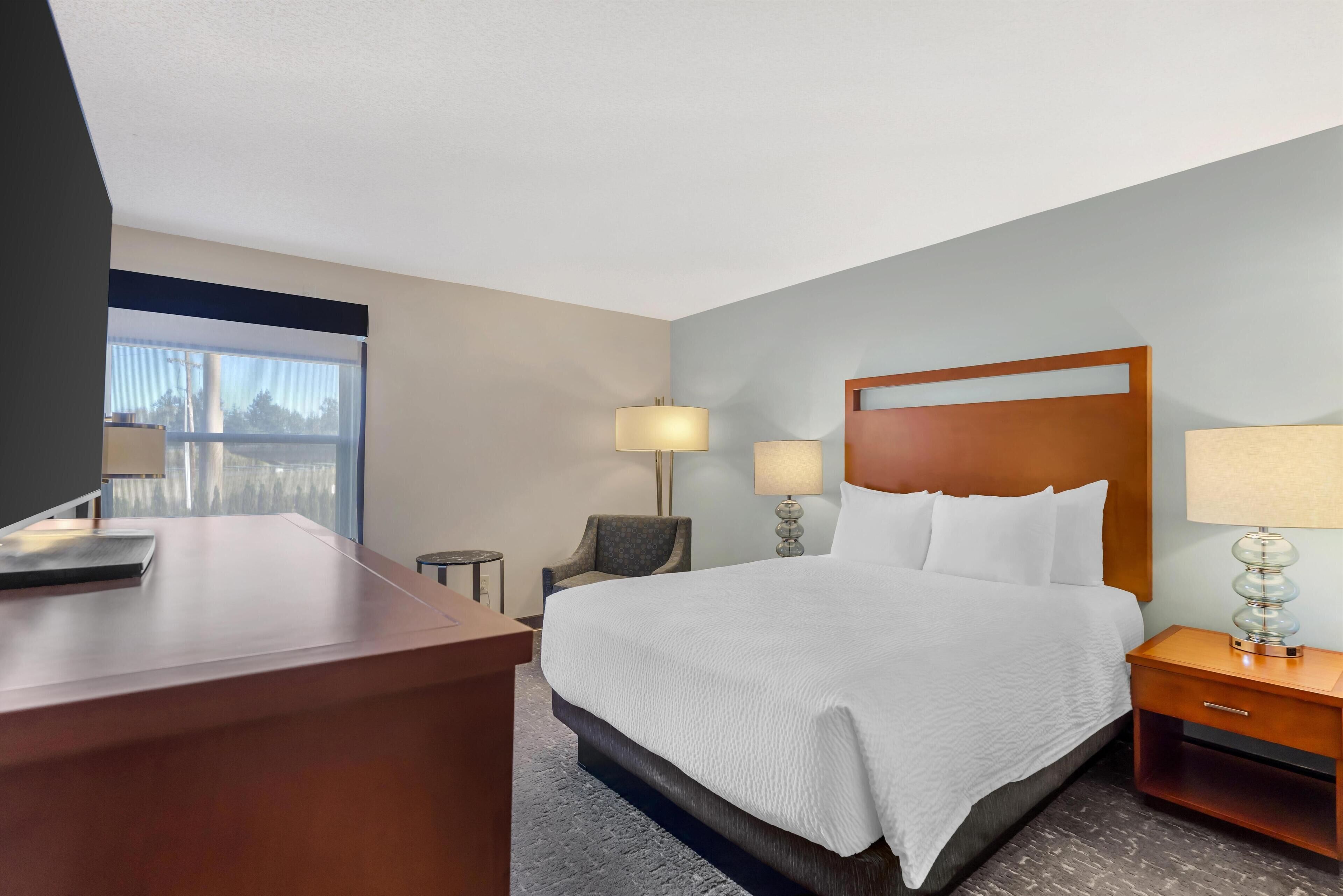 Standardrum - 1 queensize-säng - tillgänglighetsanpassat - icke-rökare | Sängtillbehör av högsta kvalitet och värdeförvaringsskåp på rummet