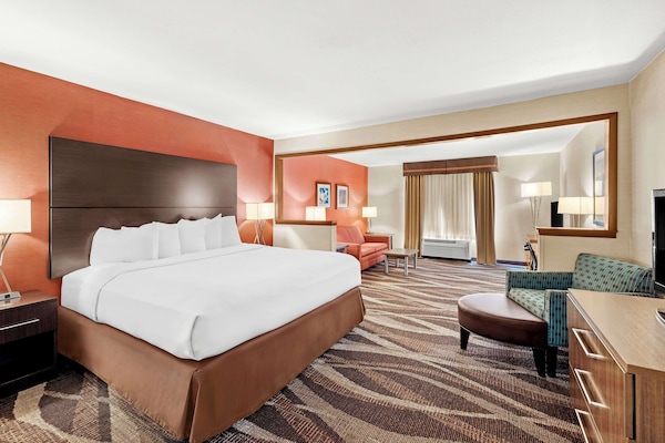 Bureau, espace de travail pour ordinateur portable, rideaux occultants