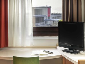 In-room safe, desk, soundproofing, iron/ironing board