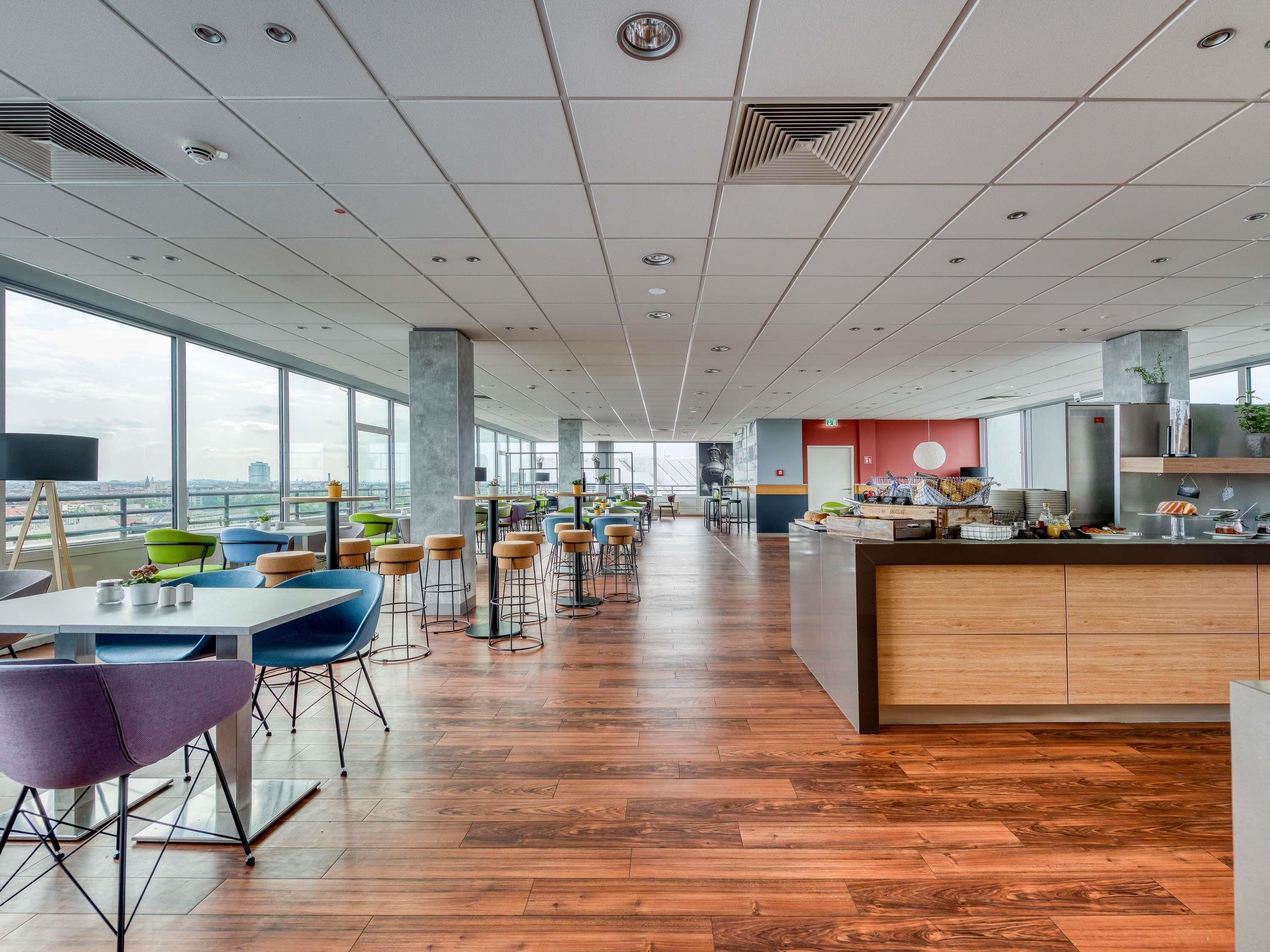 Daily buffet breakfast (EUR 17 per person)