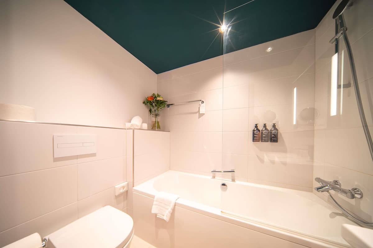 Deluxe Room, 1 Double Bed, Park View | In-room safe, desk, laptop workspace, soundproofing